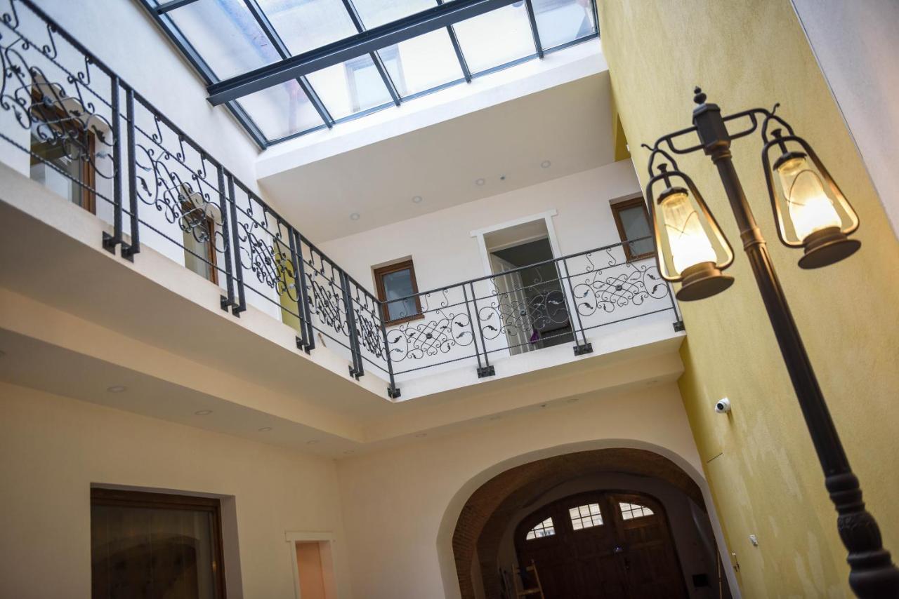 Schloss Apartments Braşov Exterior foto